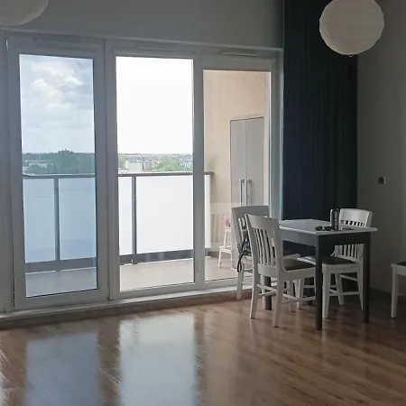 Centrum Z Tarasem Prywatny Parking 普沃茨克